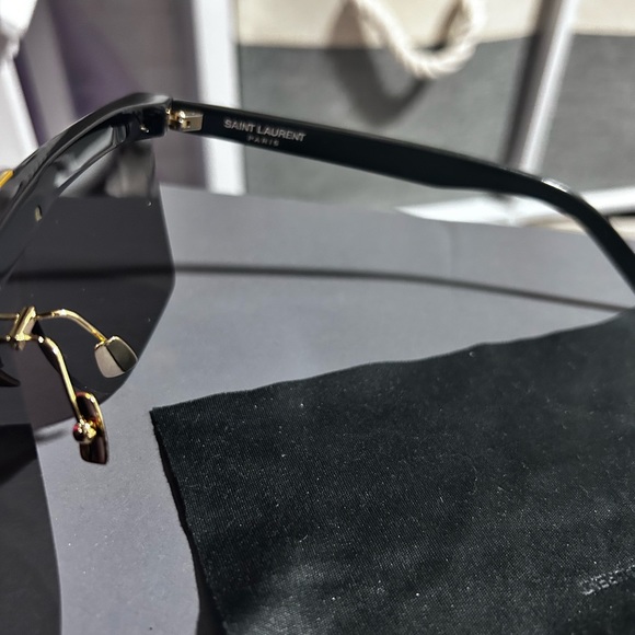 Saint Laurent Shades SL 537 Palace - Picture 9 of 9